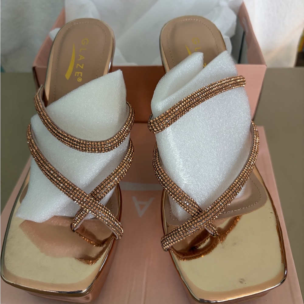 Glaze Elegant Gold and White Heels
